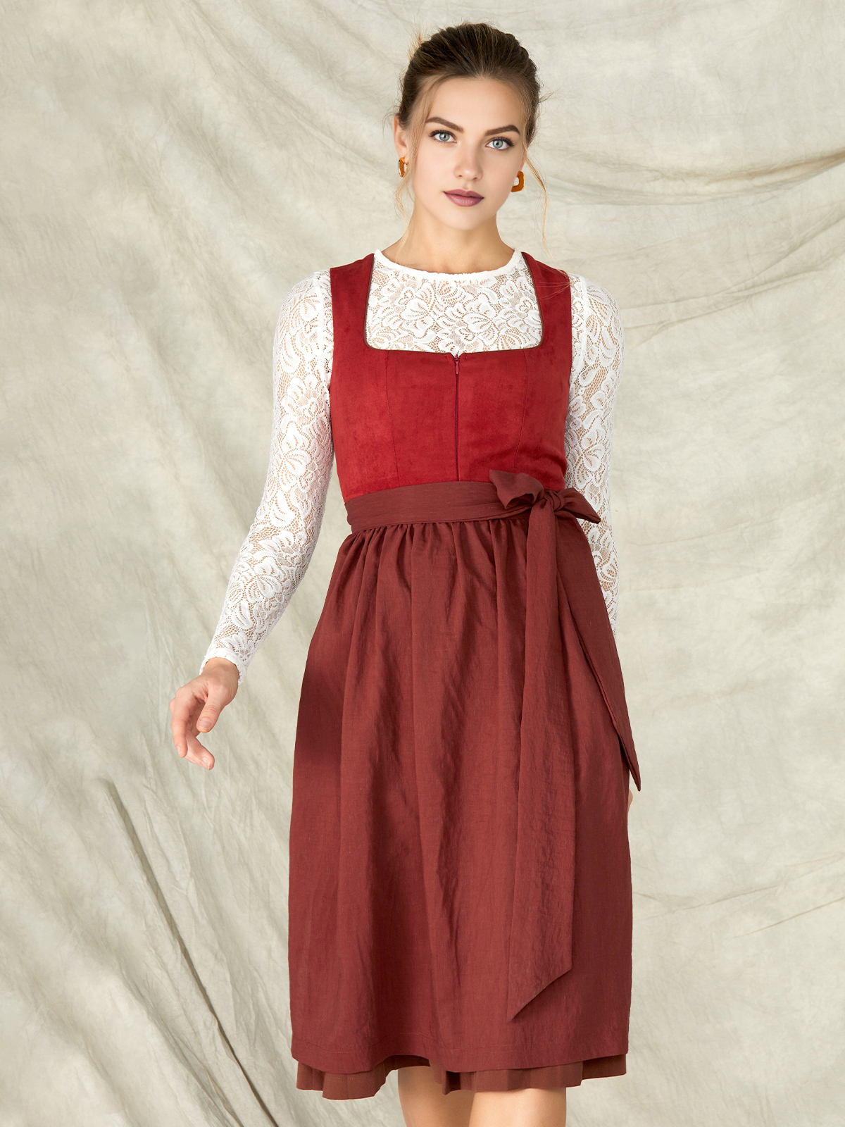 Limberry Dirndl Blau in Aktion