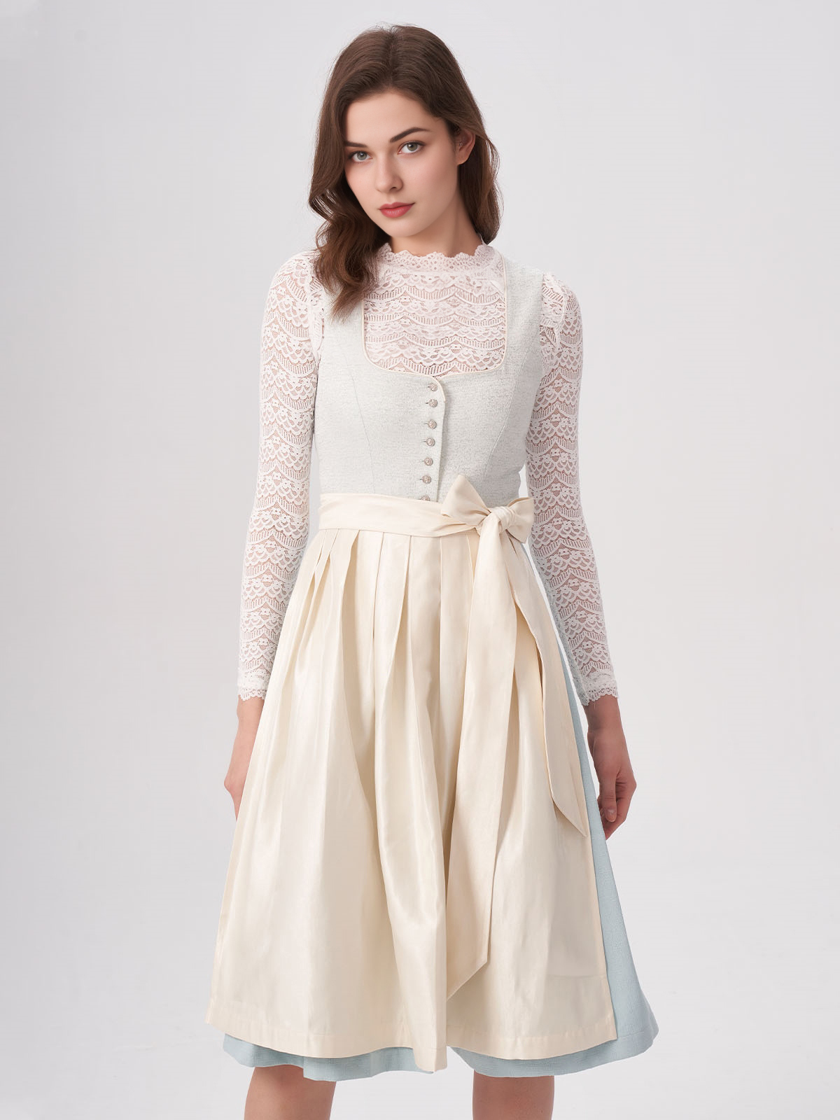 Ein elegantes blaues Dirndl als Inspirationsquelle
