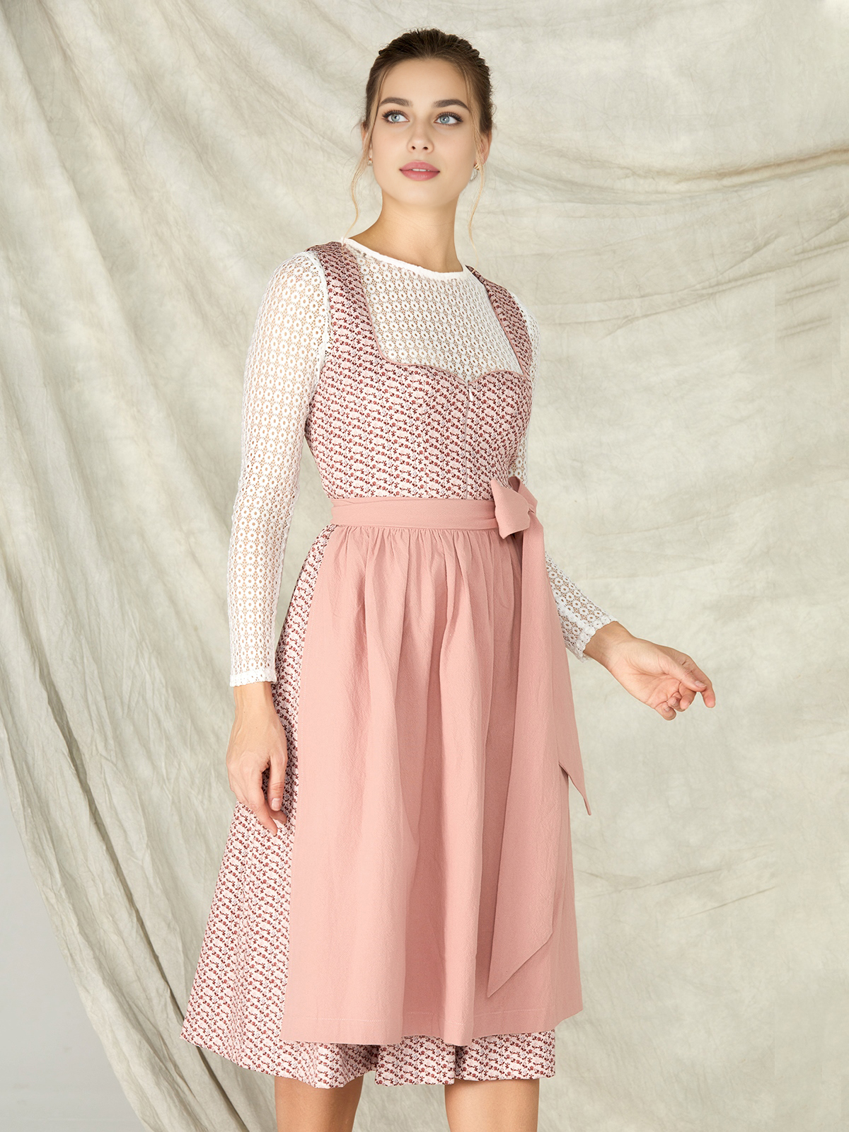 Dirndlbluse langarm V-Ausschnitt in Rosa