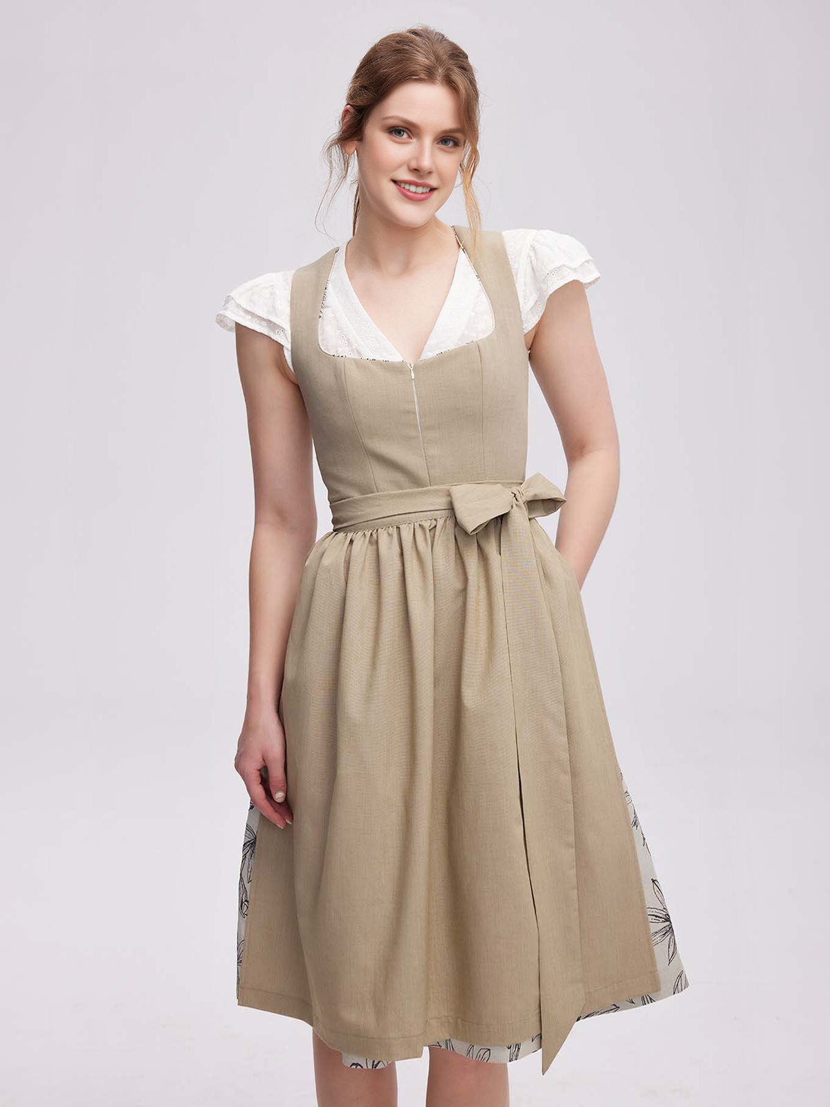 Dirndl mit Herzausschnitt in Grün – feminin und stilvoll