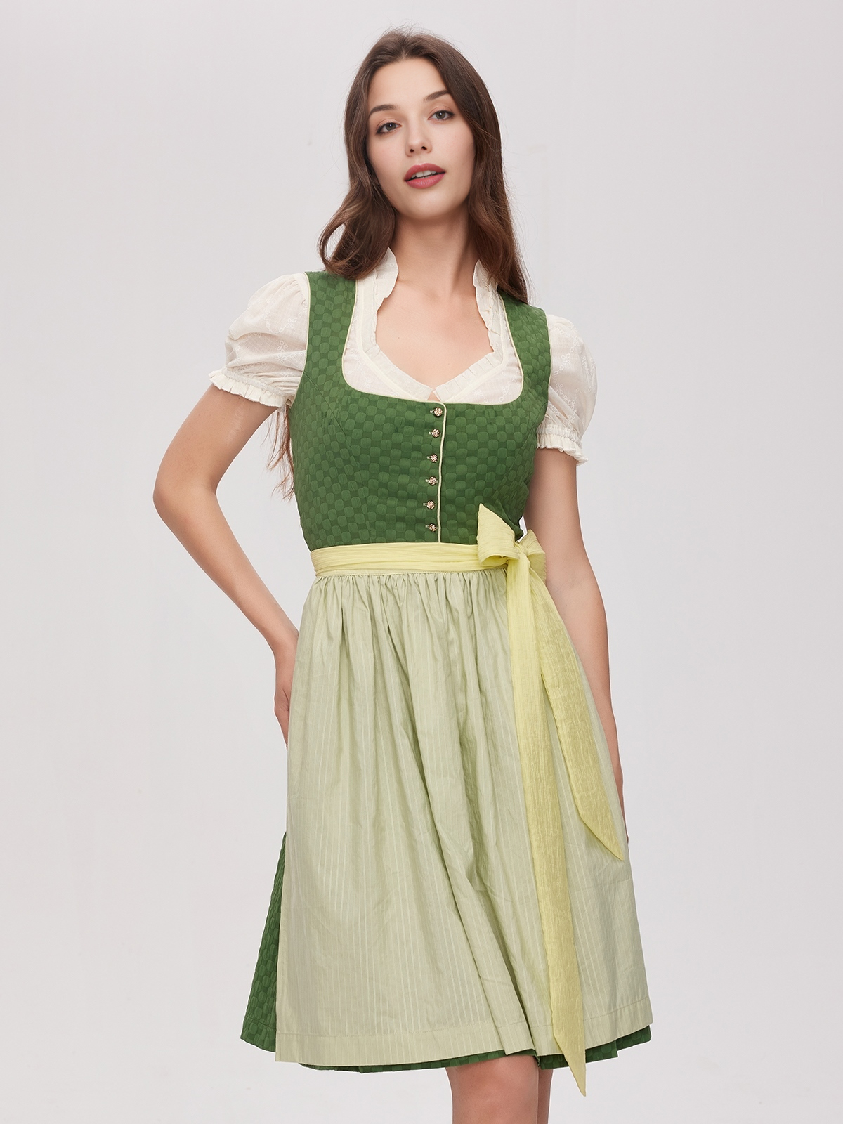 Strahlendes Gelb Dirndl mit floralen Details