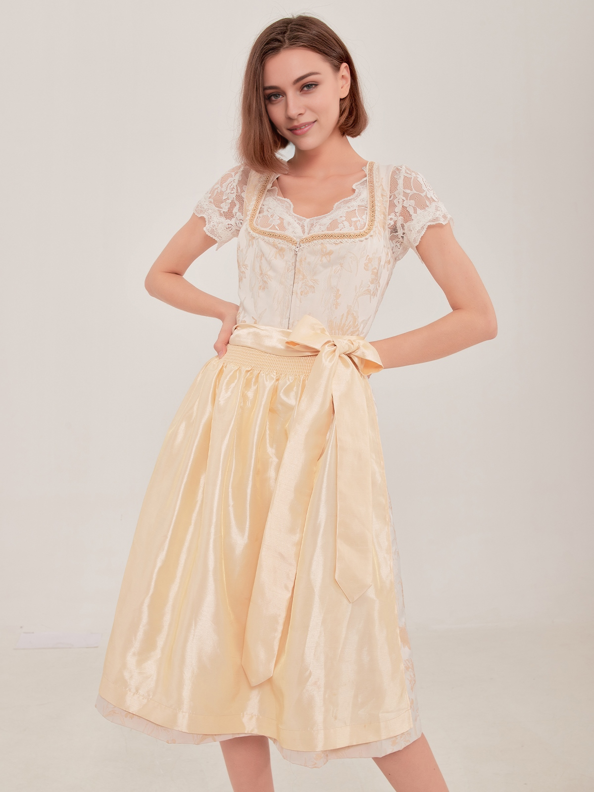 Stylisches gelbes Dirndl als Inspirationsquelle