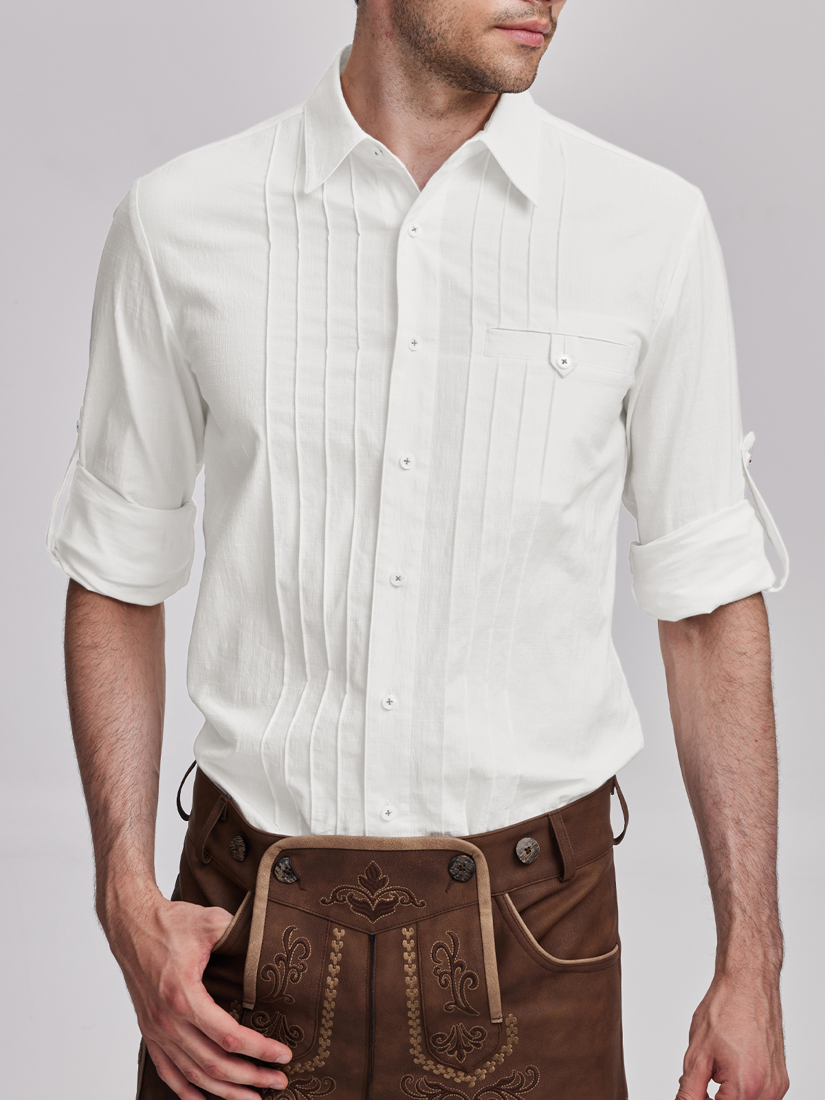 Moderne schwarz Dirndlbluse mit eleganter Spitze
