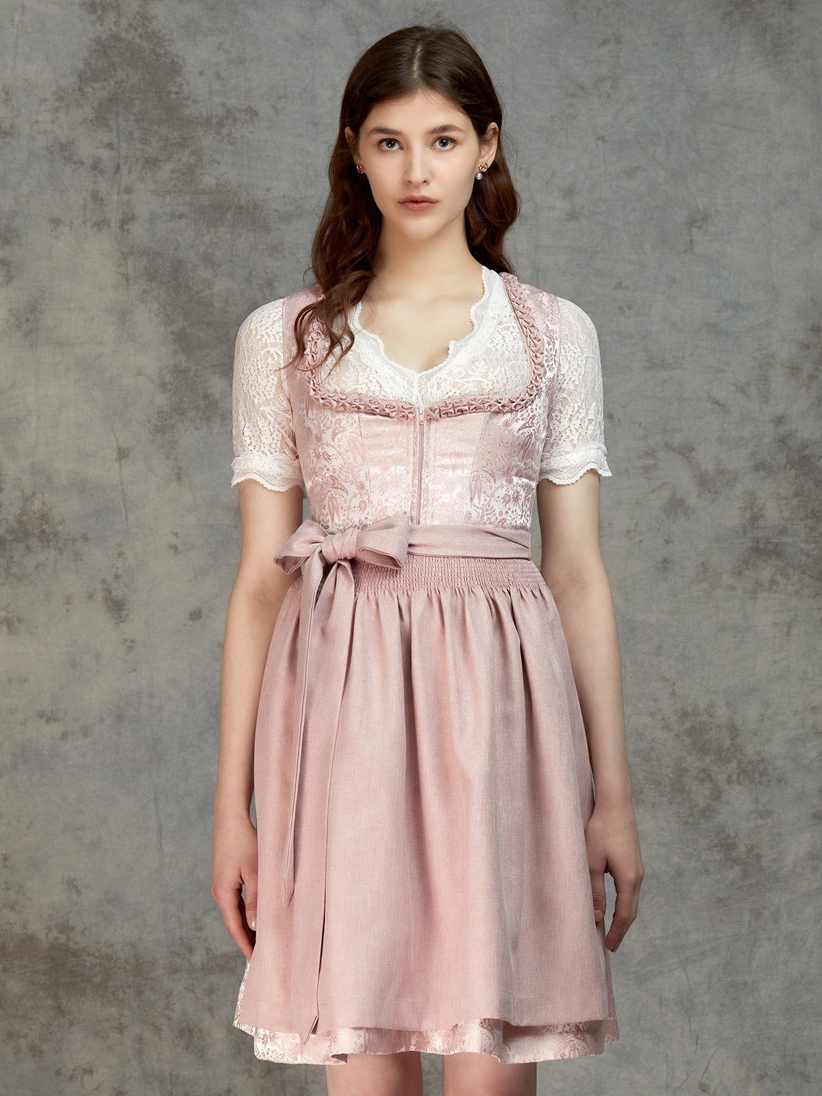 Dirndl Versand