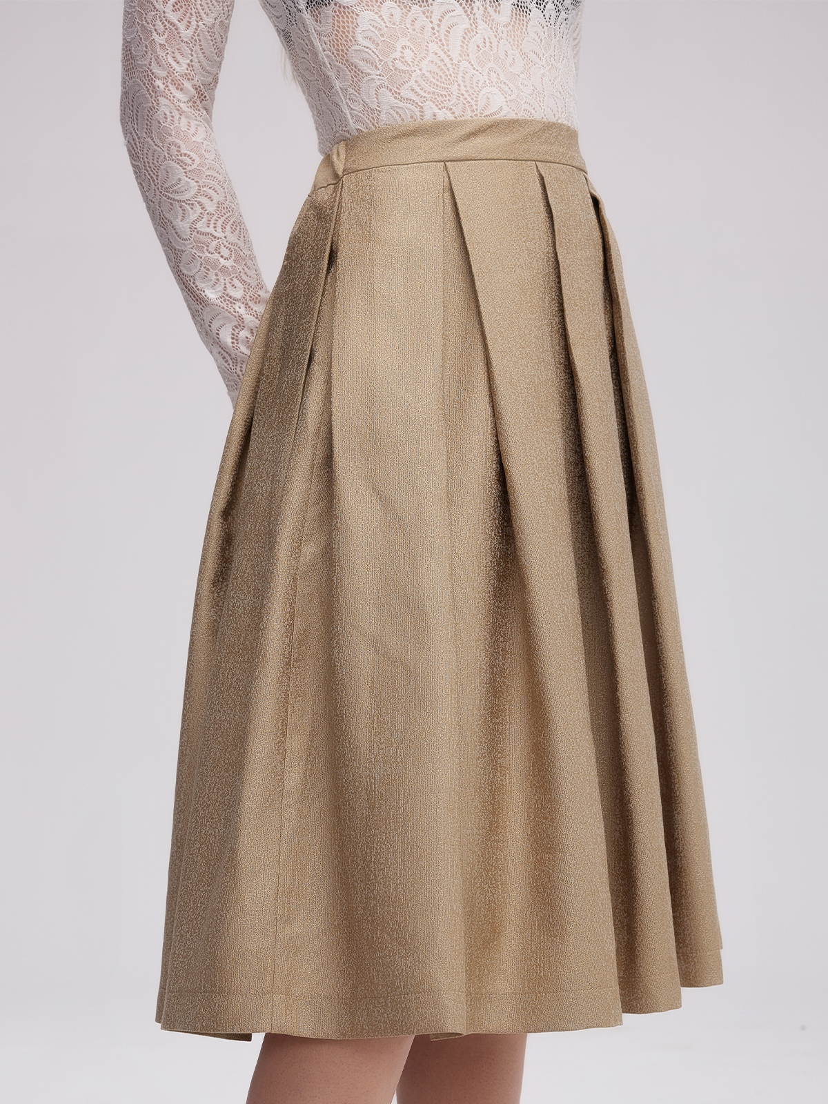 Trachtenmieder Rot in Aktion